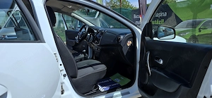Dacia Sandero an 2017 benzina euro 6 aer conditionat  - imagine 8