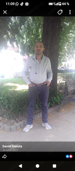 barbat cu obligați  - imagine 2