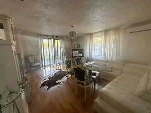 Casă cu Piscină  Confort, Liniște și Libertate Se vinde  se inchiriaza  - imagine 1