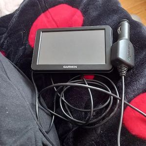 vând 2 g.p.s. garmin - imagine 2