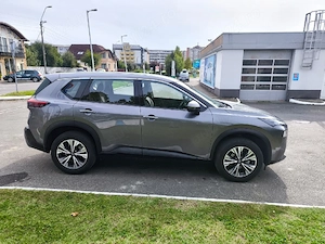Nissan X-Trail, an 2023, km 13.285, 163 CP, garantie
