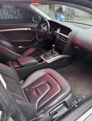 Audi A5 Quattro 2.0 TDI , stare impecabilă - imagine 4