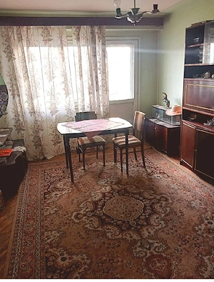 Vând apartament 