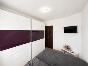 Apartament 2 camere, zona Parneava, etaj 3, centrala proprie, loc parcare - imagine 3
