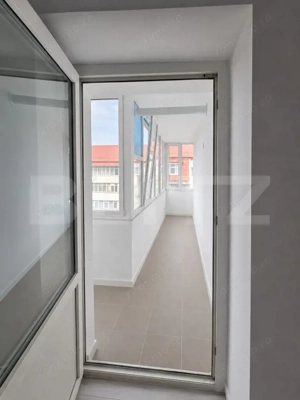 La pas de centrul vechi | Apartament renovat - imagine 12