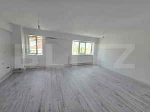 La pas de centrul vechi | Apartament renovat - imagine 3