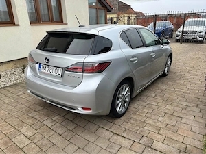 Lexus CT 200H - imagine 4