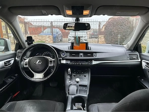 Lexus CT 200H - imagine 5