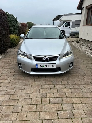 Lexus CT 200H - imagine 9