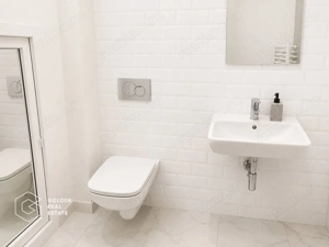 Spatiu comerical central, acces stradal, locatie exceptionala - imagine 6