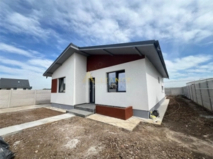 Casa individuala - 3 camere--90 mp utili -Teren 427 mp