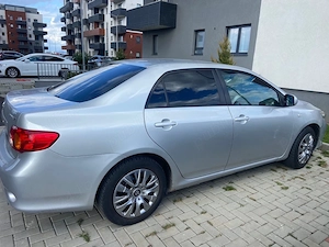 Toyota Corolla sedan 1.6 GPL