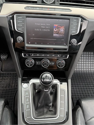 Volkswagen Passat 4Motion - imagine 4