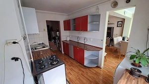 Apartament 3,5 camere, central etaj 3 4, 80 mp, aer conditionat, parcare - imagine 5