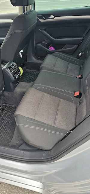 Vand Passat b8, 2.0 diesel automat, proprietar din 2021 - imagine 8
