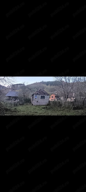 Vând Casă în Băcâia