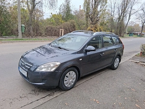 kia ceed 1.crdi - imagine 4