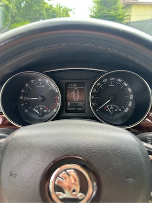 Skoda Superb 2014  2.0TDi - imagine 4