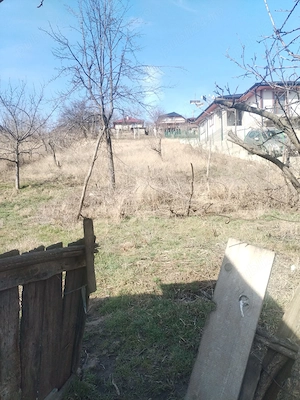 Vind casă Bătrânesască în Breazu jud Iași teren 1150m