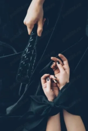 Dominant caut docilă 