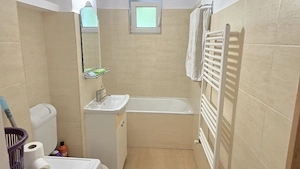 Vand apartament cu 3 camere decomandat in Deva, zona George Enescu etaj 1, suprafata utila 72 mp  - imagine 3