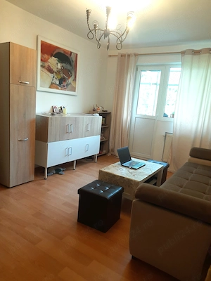 vand apartament 4 cam 2 bai 2 balcoane zona Plaza sect 6.