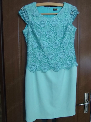 Rochie cu dantela eleganta, ușor elastica 
