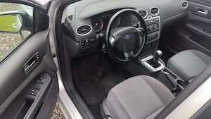 FORD FOCUS 1.6 benzina, 101 cp, 2006, euro 4, GPL,hatchback 5 usi, KEYLESS GO-ENTRY - imagine 7
