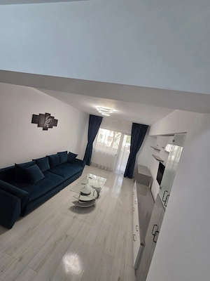 Apartament 2 camere de închiriat, bloc nou Războieni si loc parcare - imagine 2