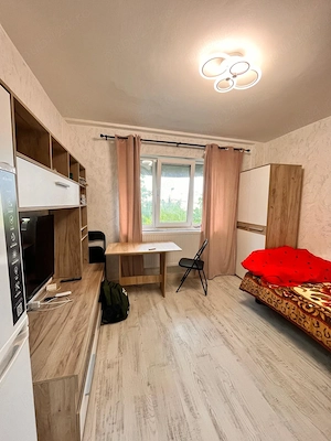 Camera de camin cu baie proprie,etaj 2,zona Bularga  - imagine 2