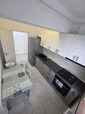 Apartament 2 camere de închiriat, bloc nou Războieni si loc parcare - imagine 6