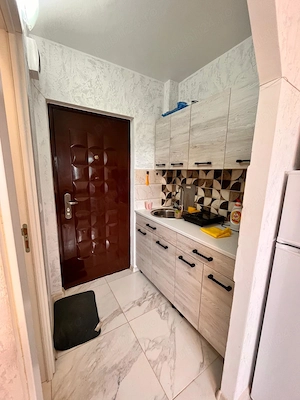 Camera de camin cu baie proprie,etaj 2,zona Bularga  - imagine 4