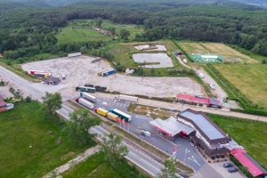 AFACERE FUNCTIONALA - MOTEL, PARCARE TIRURI, CAMPING cu piscina si lacuri