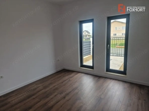 Duplex de vanzare cu 3 camere - zona Mosnita Noua - imagine 4
