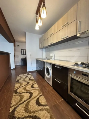 Apartament 2 camere,  52 mp, etaj intermediar, parcare, 2 balcoane, zona Terra - imagine 6