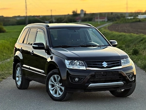 Suzuki Grand Vitara 2013 1.9 DDiS 129 CP 4x4 - imagine 4