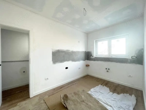Duplex 5 camere, separat prin CT Mosnita Noua