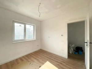 Duplex 5 camere, separat prin camera tehnica - Mosnita Noua - imagine 4