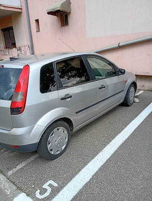 Ford fiesta  - imagine 5
