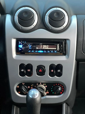 Dacia Sandero 2009 - imagine 4
