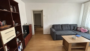 Vand apart.2 cam.Micalaca-Miorita, et.3 din 4,st.73 mp,cu centrala pe gaz,renovat - imagine 3
