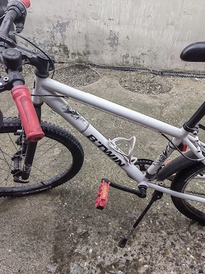 Vând bicicleta 