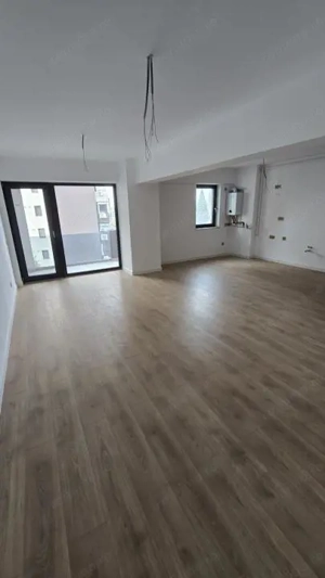 Apartament City Lake View - imagine 6