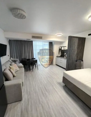 Studio Mamaia Nord White Titanic 43mp et 2/8 balcon vedere la mare mobilat - imagine 3