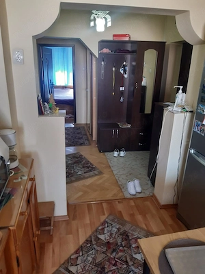 Inchiriez apartament