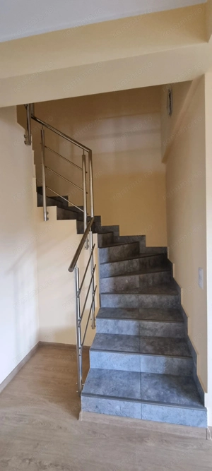 Duplex finisat modern - imagine 6
