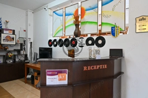 Pensiune la cheie de vanzare | 10 camere | Sacele, Brasov - imagine 7