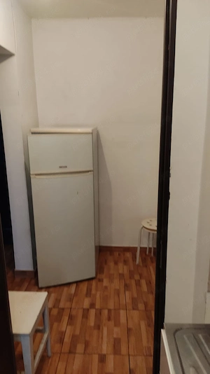 Închiriez, ap 2 camere, decomandat - imagine 2