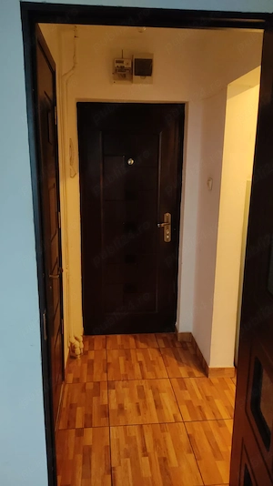 Închiriez, ap 2 camere, decomandat