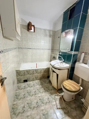 Apartament 2 camere decomandat, 65 mp, etaj 2/4, zona Tractorul - imagine 4